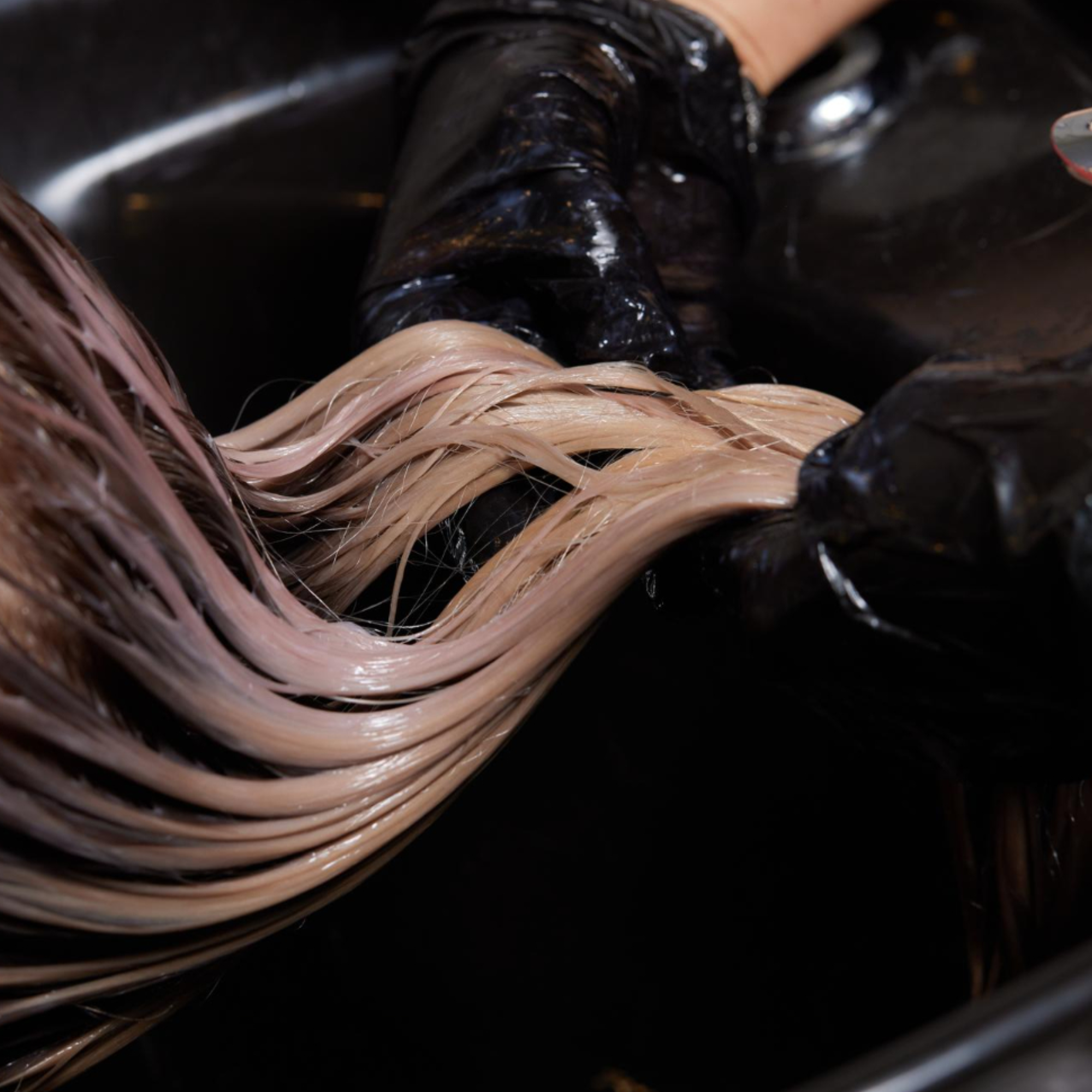 Remoción y limpieza de extensiones de tape